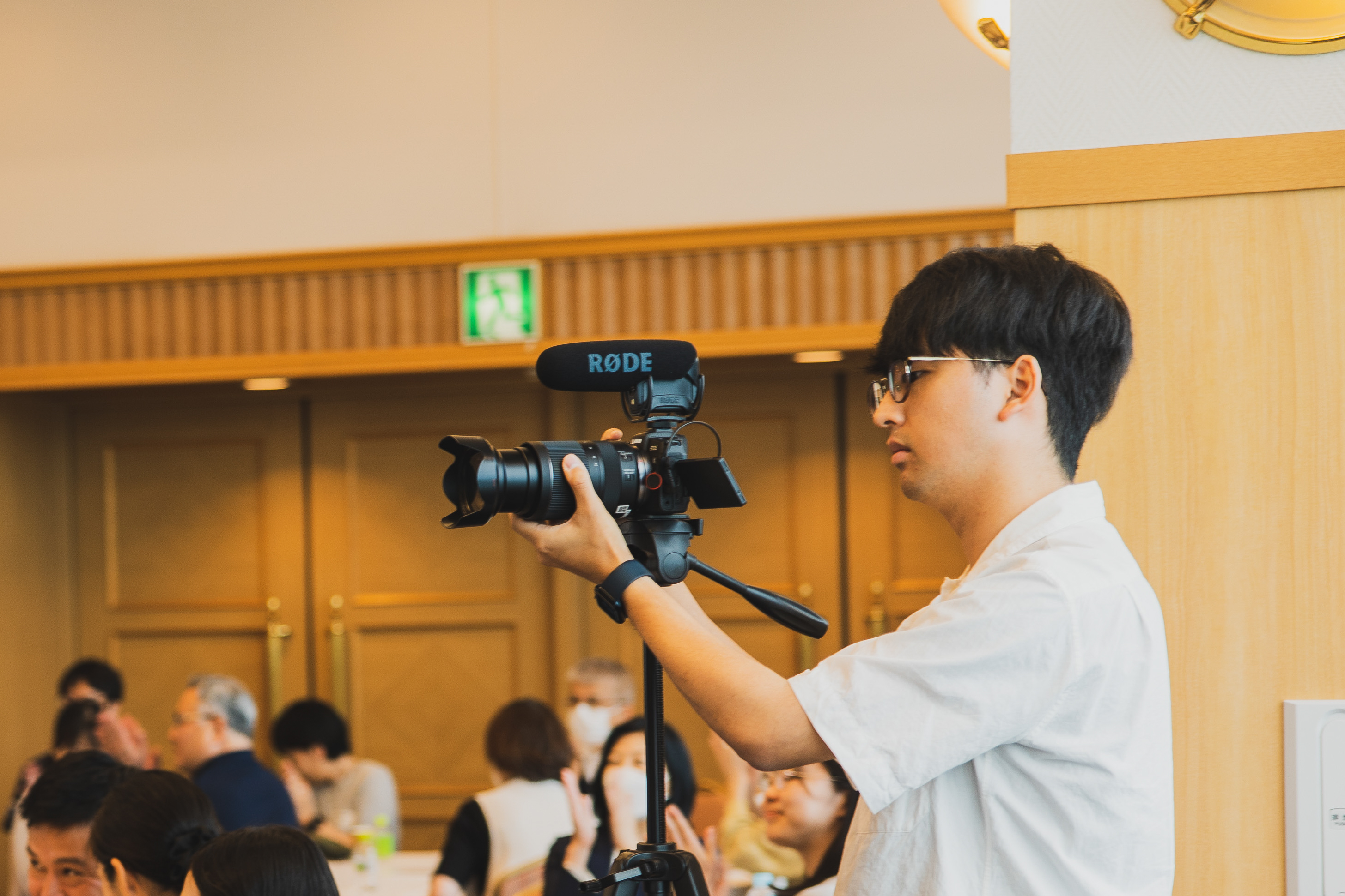 ピースウィンズでYoutube作成を担当！カメラマンにどんな仕事か聞いてみた【動画クリエイター】