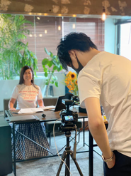 代表がYouTubeで「月曜日の朝が楽しみになる働き方メソッド」を配信しています。時代に合わせた情報発信にスピード感を持って対応しています