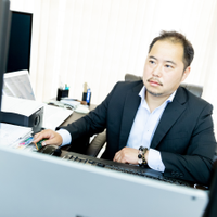 岸　睦さんのプロフィール