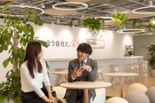 企業の情報格差をゼロにする｜BtoBマッチングサービスのCS担当を募集中！