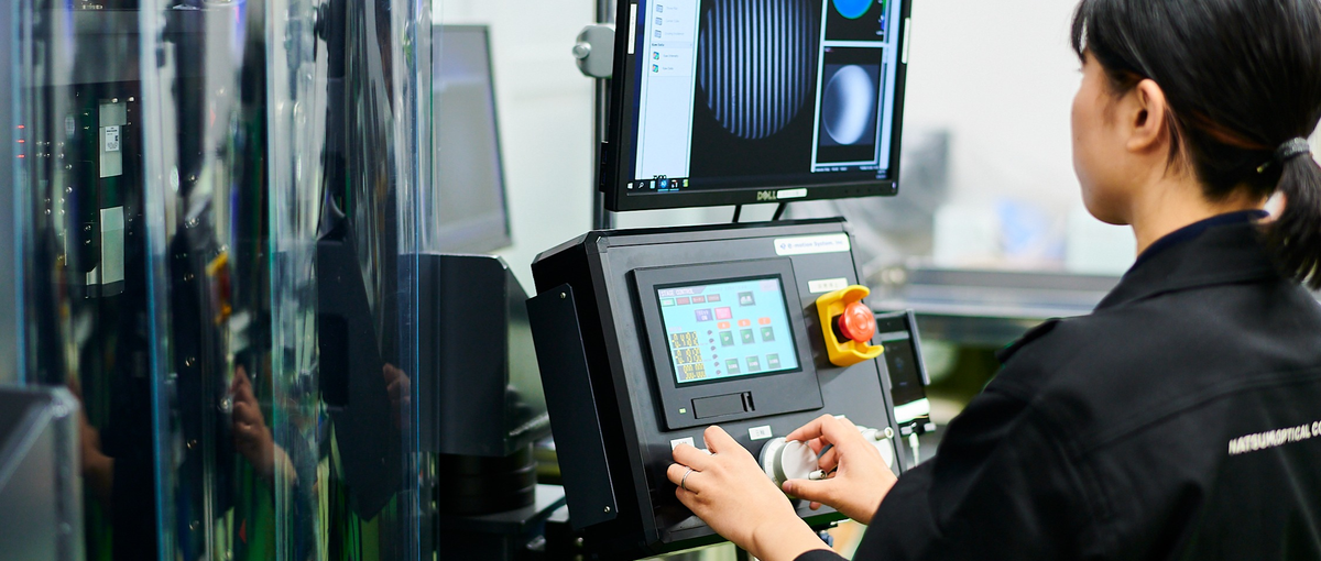 経験より、好奇心。ゼロから始める光学技術者の道。