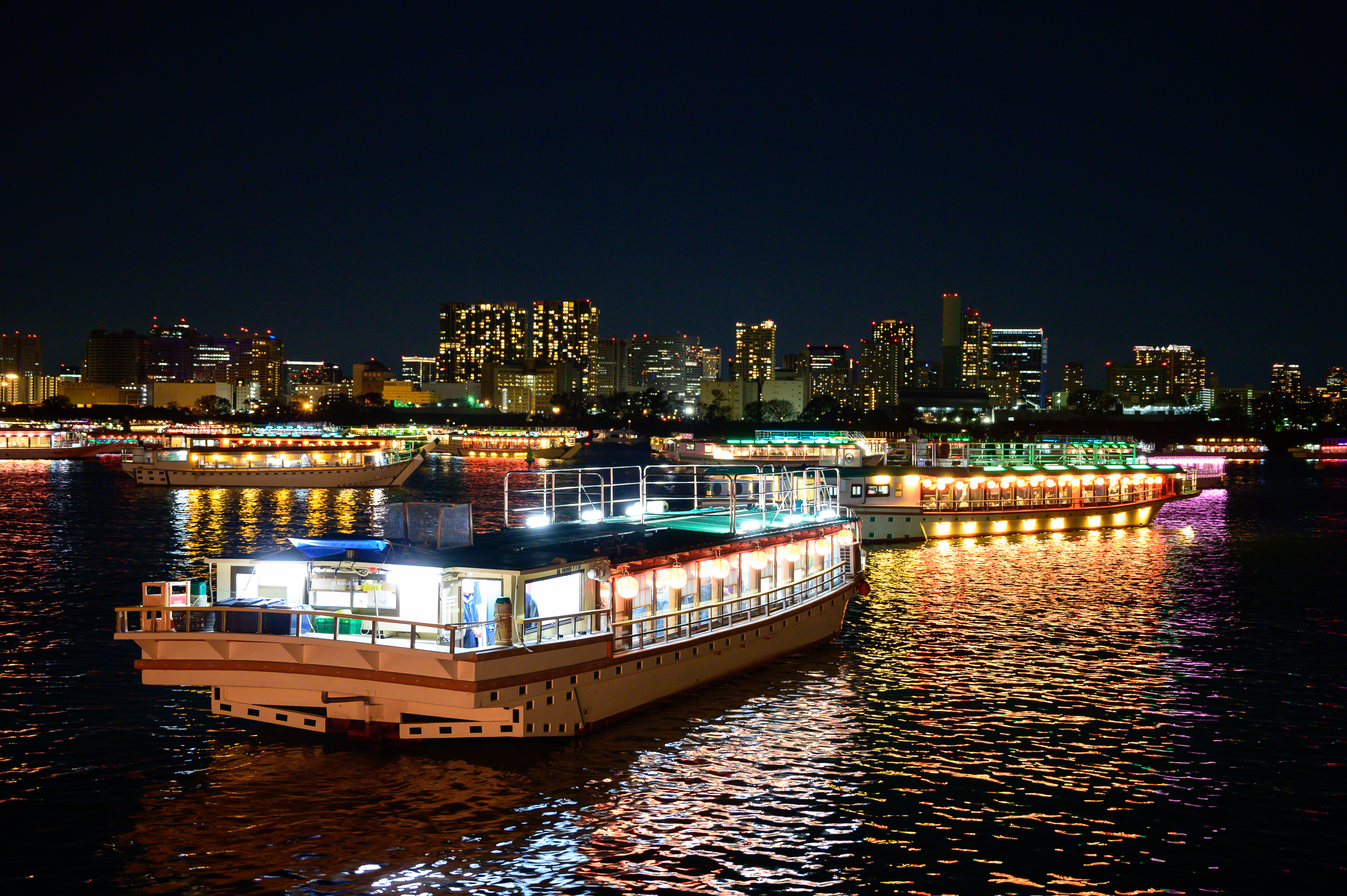 今年のAINEXT忘年会、どうしよう？屋形船を再び検討中