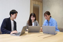 人と技術をつなぐ懸け橋に。｜成長市場で挑戦するITセールスポジション
