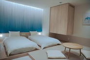 入社3年目のスタッフがデザインしたSEKAI HOTEL Takaoka（富山県）の客室