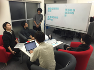 エンジニア陣の会議の様子