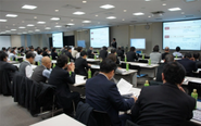 自社で200人規模のセミナーを開催するなど、業界的にも社会的にもスマートファクトリーへの注目度が年々高まっています。