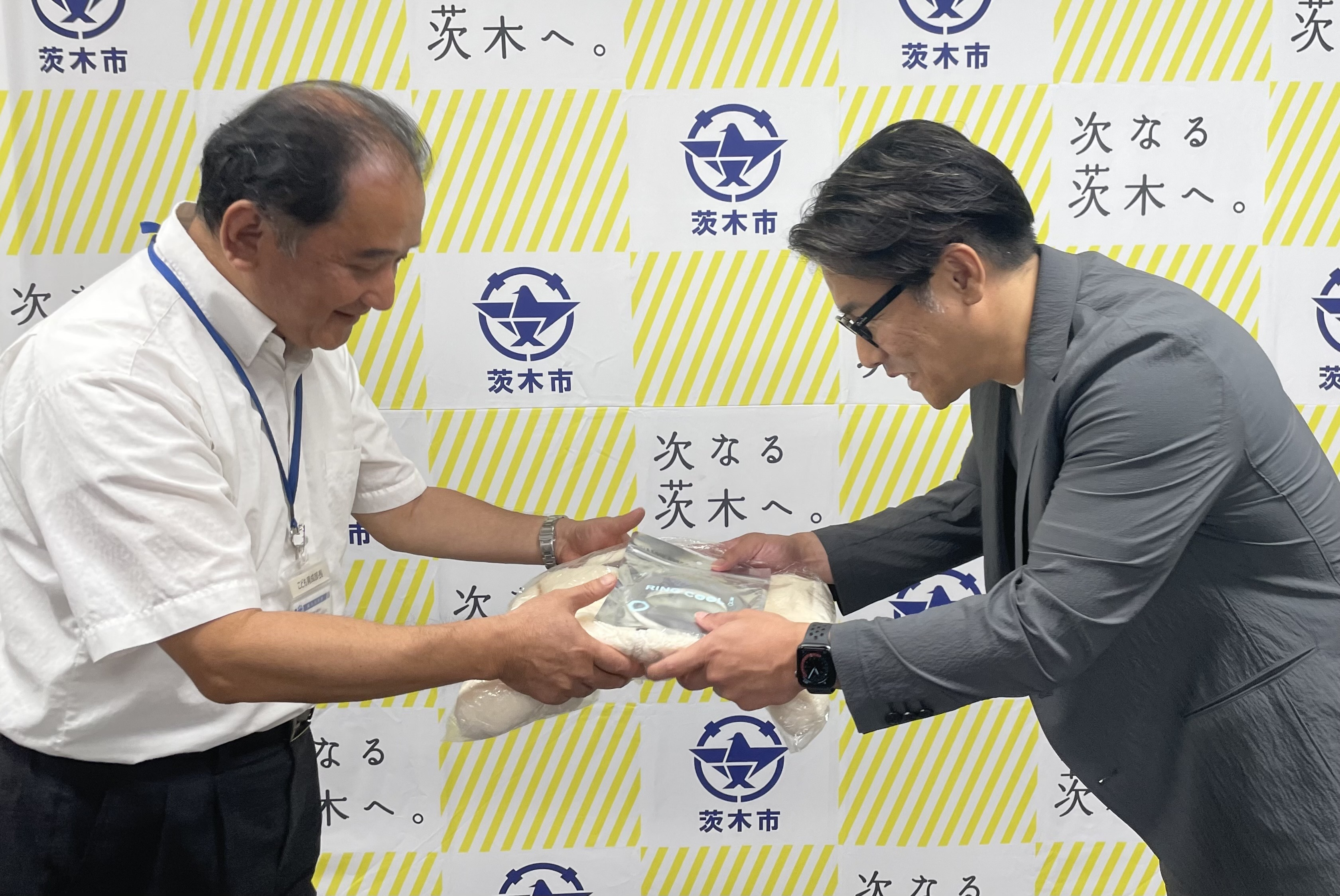 【グロウの社会貢献活動】茨木市へ寄付を行いました