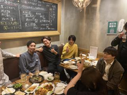 業務終了後はみんなでご飯に行ったりしてます！
