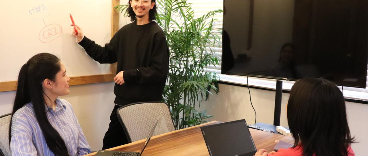 自主的に勉強会を開催⁉学び好きが集まるうちでプロのWEBデザイナーに！