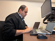 実際に開発業務を行っているある日の午後の風景です