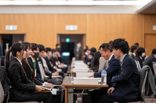 学生との出会いを創出するコンテンツの企画販売、お客様を成功に導くセールス