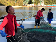 津田宇メンバーはメリハリがありながらも和気あいあいとした雰囲気！お休みの日でもみんなで釣りに行くほど仲は良いです！