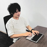 須郷 唯著
