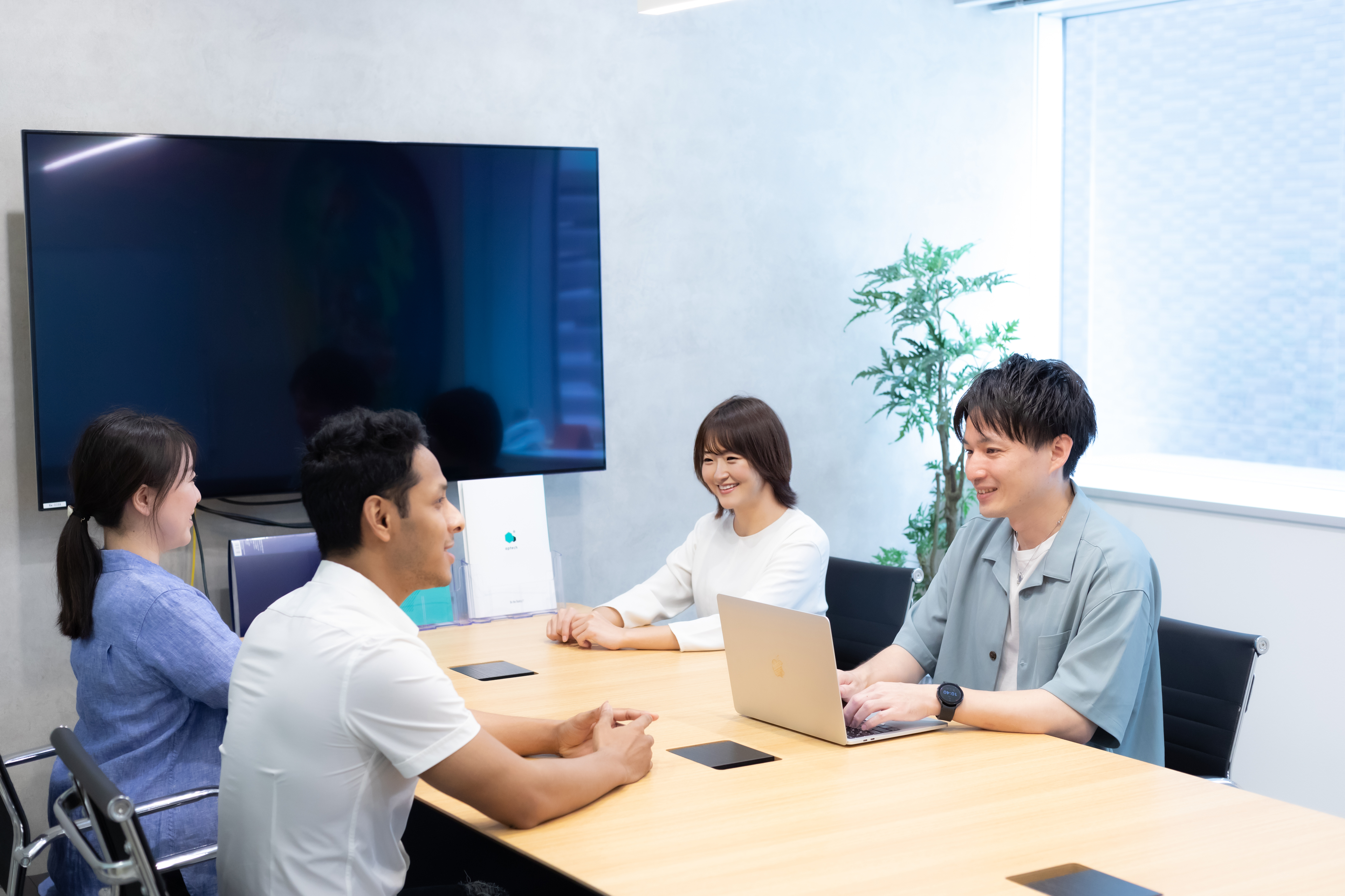 エーピーテックでのシゴトの話①～どうやって案件は決まるの？研修やフォローはあるの？