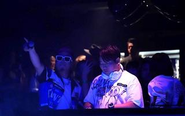 YouTuberから“シェンロン”と呼ばれているCEO・入江。音楽業界では【DJ I-RIE】としてその名を轟かせています。