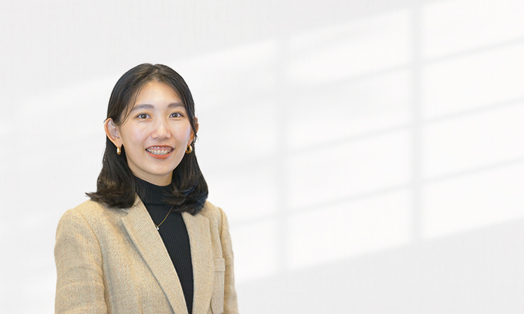 【中途採用社員インタビュー】リアルな現場で活かすデザイン力！営業支援を通じて事業目標貢献するアプローチ