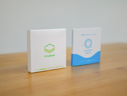 パーソナル郵送栄養検査キット「VitaNote」(左)とワンコインで10秒スピード判定「VitaNote Quick」(右)　　　　