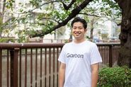代表取締役CEO・山内 萌斗。2000年、静岡県生まれ。2019年、静岡大学2年次休学中に株式会社Gabを創業。