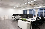 大阪の南船場にオフィスがあります。（地下鉄心斎橋駅より徒歩4分）