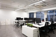 大阪の南船場にオフィスがあります。（地下鉄心斎橋駅より徒歩4分）