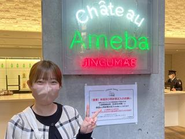 分からないことは気軽に質問できるので、1人で抱え込む心配はありません。様々なことに挑戦できるので、達成感を感じながら仕事をしています。2022年4月入社/青木