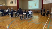 高校生と商品開発を行うためのマーケティング勉強会の様子