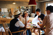 設計デザイン打ち合わせ風景
