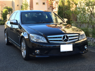 中古車業界に進出するためにまずは中古車を自分たちで購入