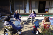 ある日のこと。古民家を借りて、チームみんなでwork