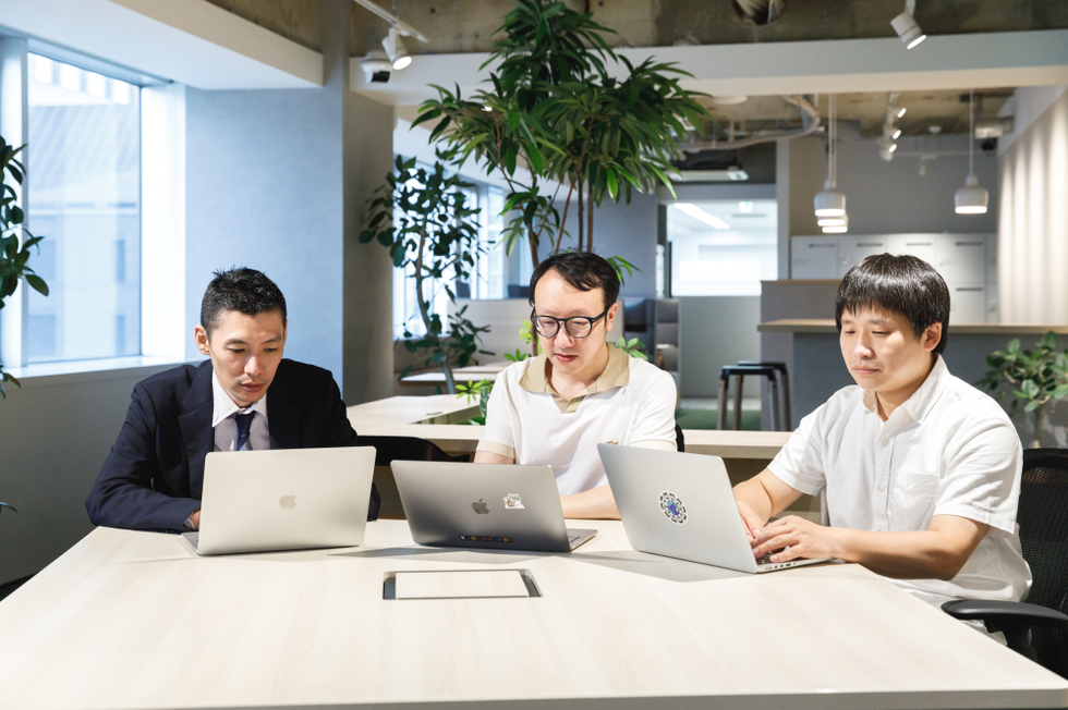 自社IT環境の運用改善を担うネットワークエンジニアを募集しています！ Hash DasH Holdings株式会社のインフラエンジニアの