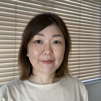 山本 麻里