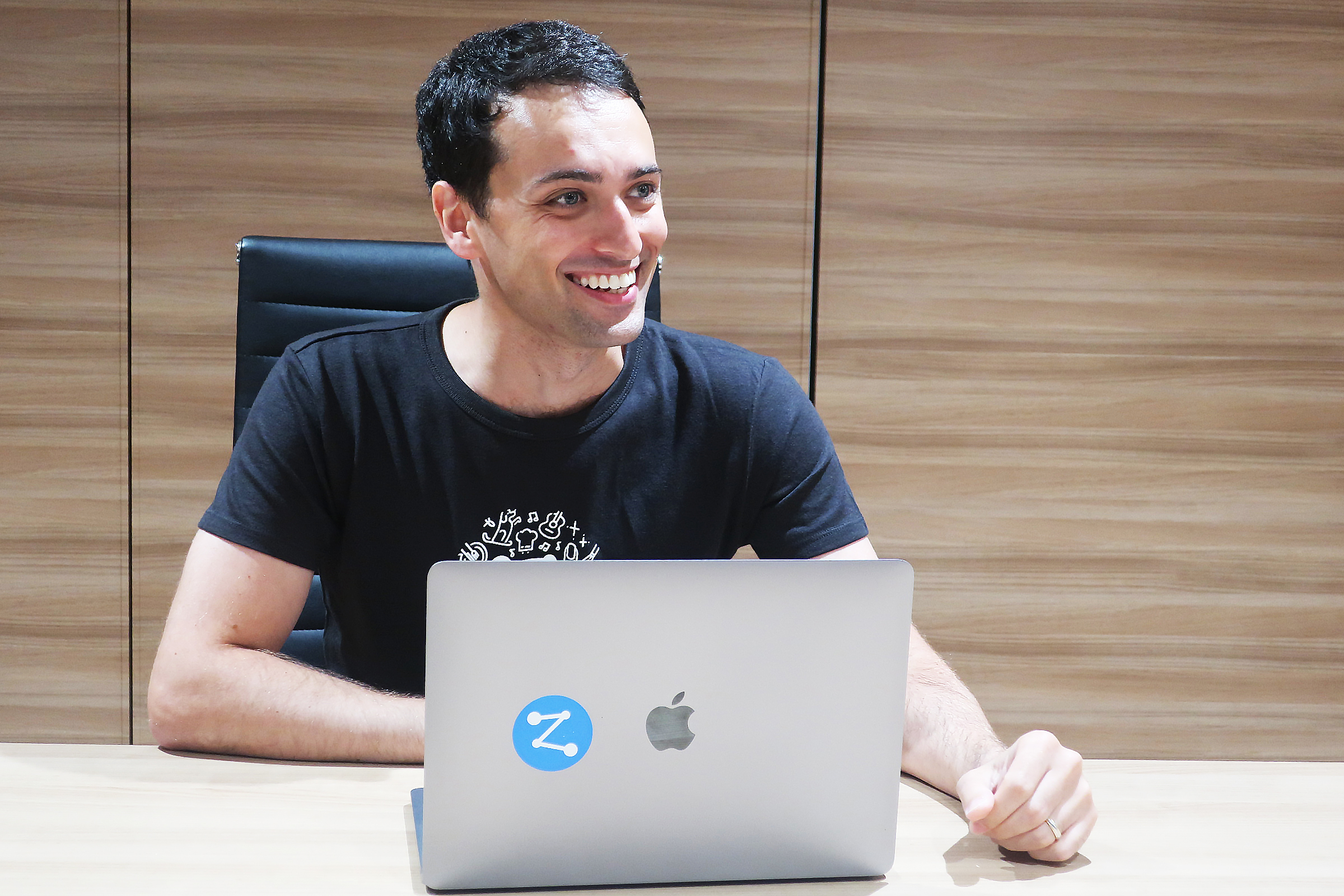 プロ事業者サービスを可視化 日本を愛する米国人が立ち上げたZehitomo | イベント報告