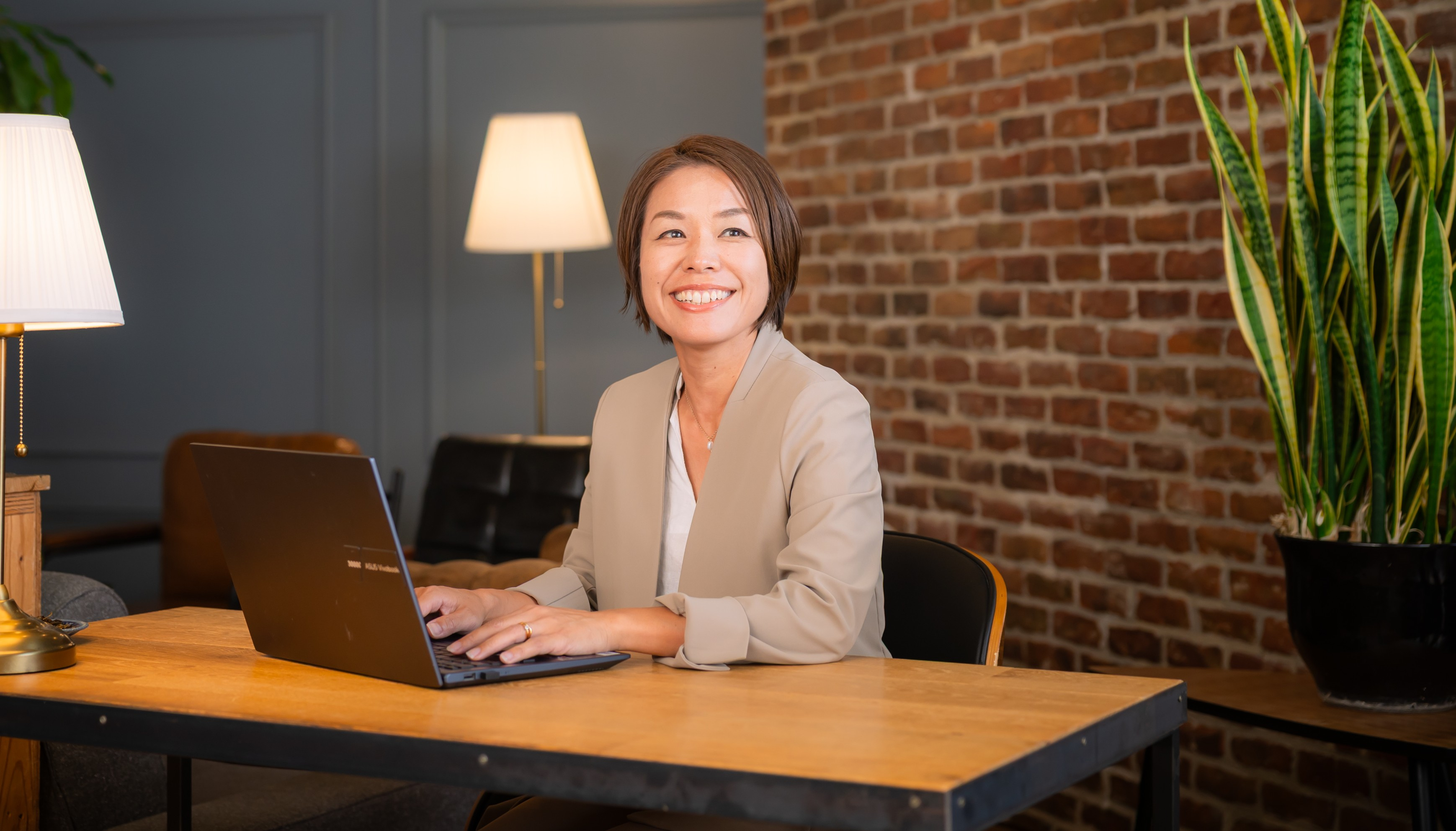 人生で感じ続けた『非効率』『非合理』に向き合うための異業種転職。Freshworksへのプロダクト愛から生まれる、問題解決へのモチベーション。