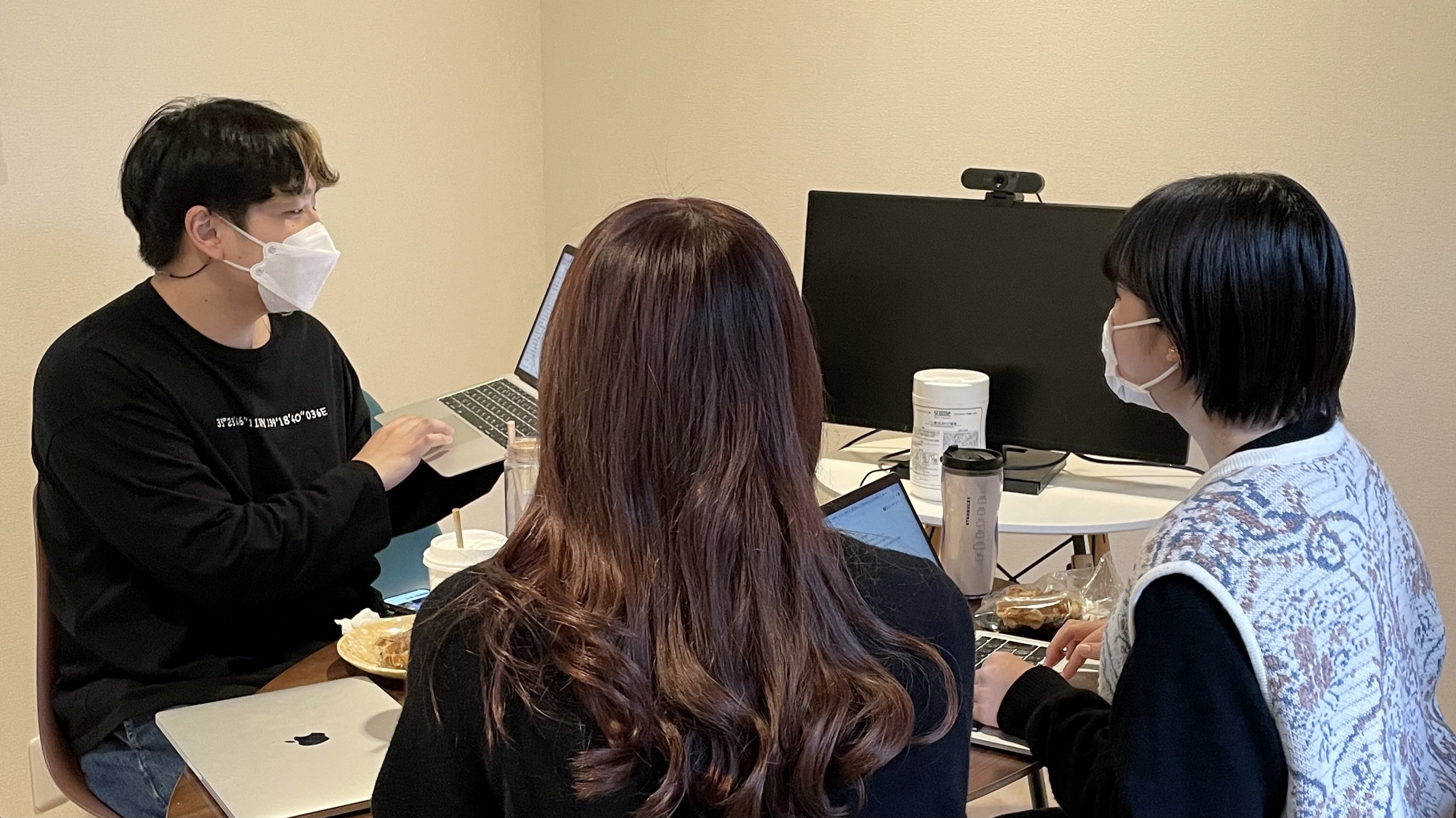 【Little Roomsインターン座談会】ブランドに日々全力で向き合う4人が語った、成長と挫折