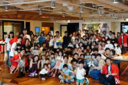 会社の創業日前後には日頃の感謝も込めて「Family Day」を毎年開催。社員のご家族のみならず、大切な方と参加いただくことが可能です。