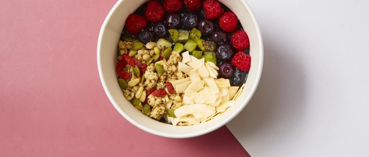 アサイーボウルで大人気！メディア取り上げ多数！オシャレなカフェで働く！