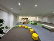 新社屋の内装です。社員が最大の力を出せるように環境を整えています。