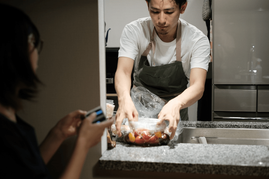 家庭のキッチンのシェフ