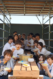 実際に採れたて野菜を食べる試食会