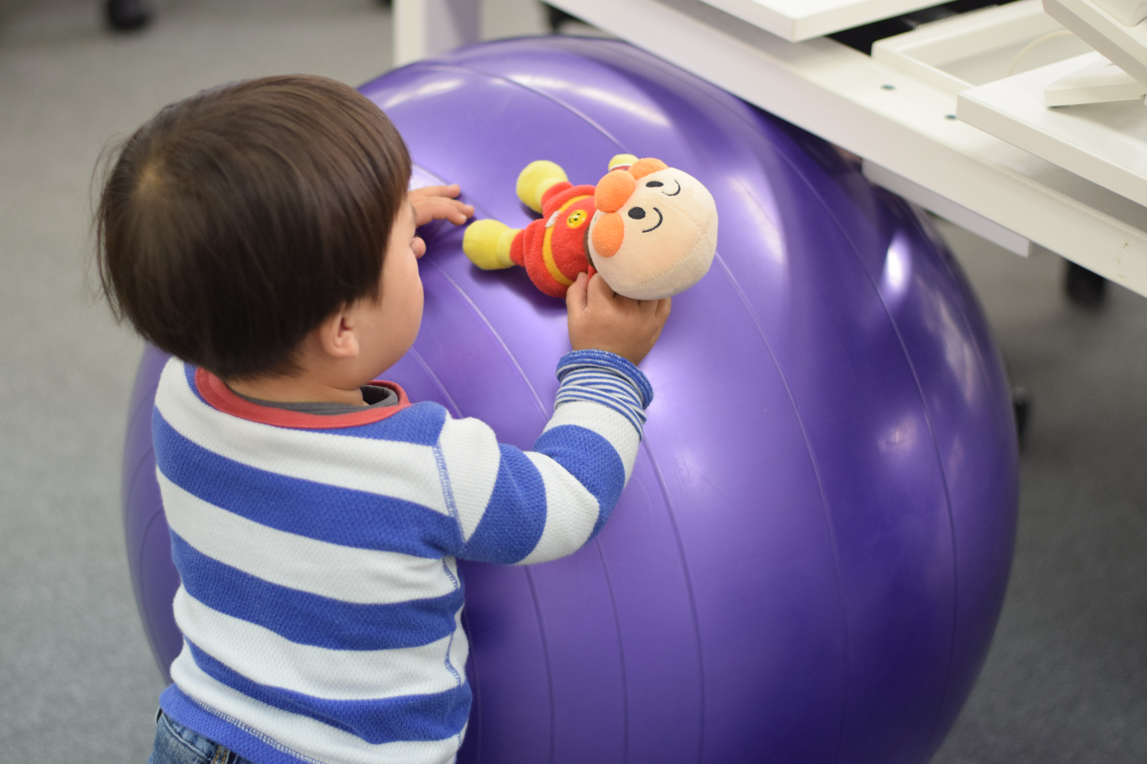 小さな赤ちゃん社員、初めての出勤日。