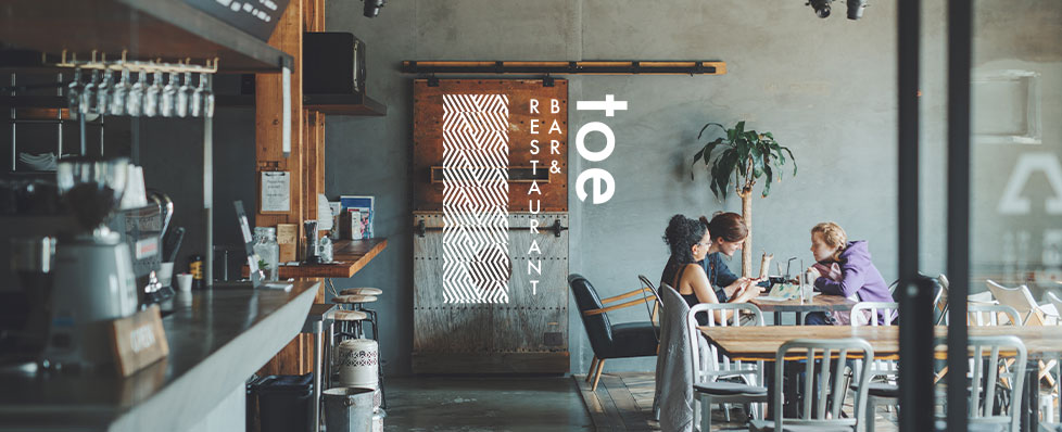 旅と料理と、つま先と。