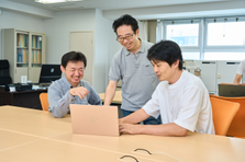 やりたい事が出来るから成長過程も楽しめる！業界内レアな環境・エンジニア募集