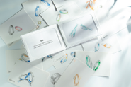 色やかたちに意味を持たせ、ストーリーとともにデザイン提案する「DRIP」サービスを提供しています。（直営店舗限定）