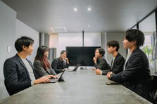 どこでも、誰にでも、モノが売れる人材に。人柄重視の営業ポジション募集！