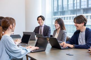 営業も商談が無い日は私服勤務OK！無駄な気を遣わずにリラックスできることを大切にしています。