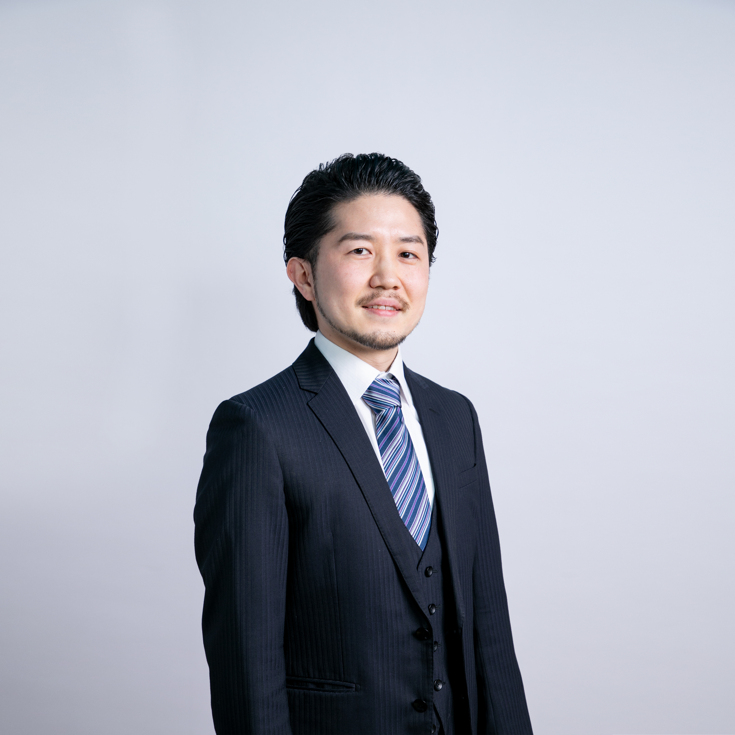 栗原 亮