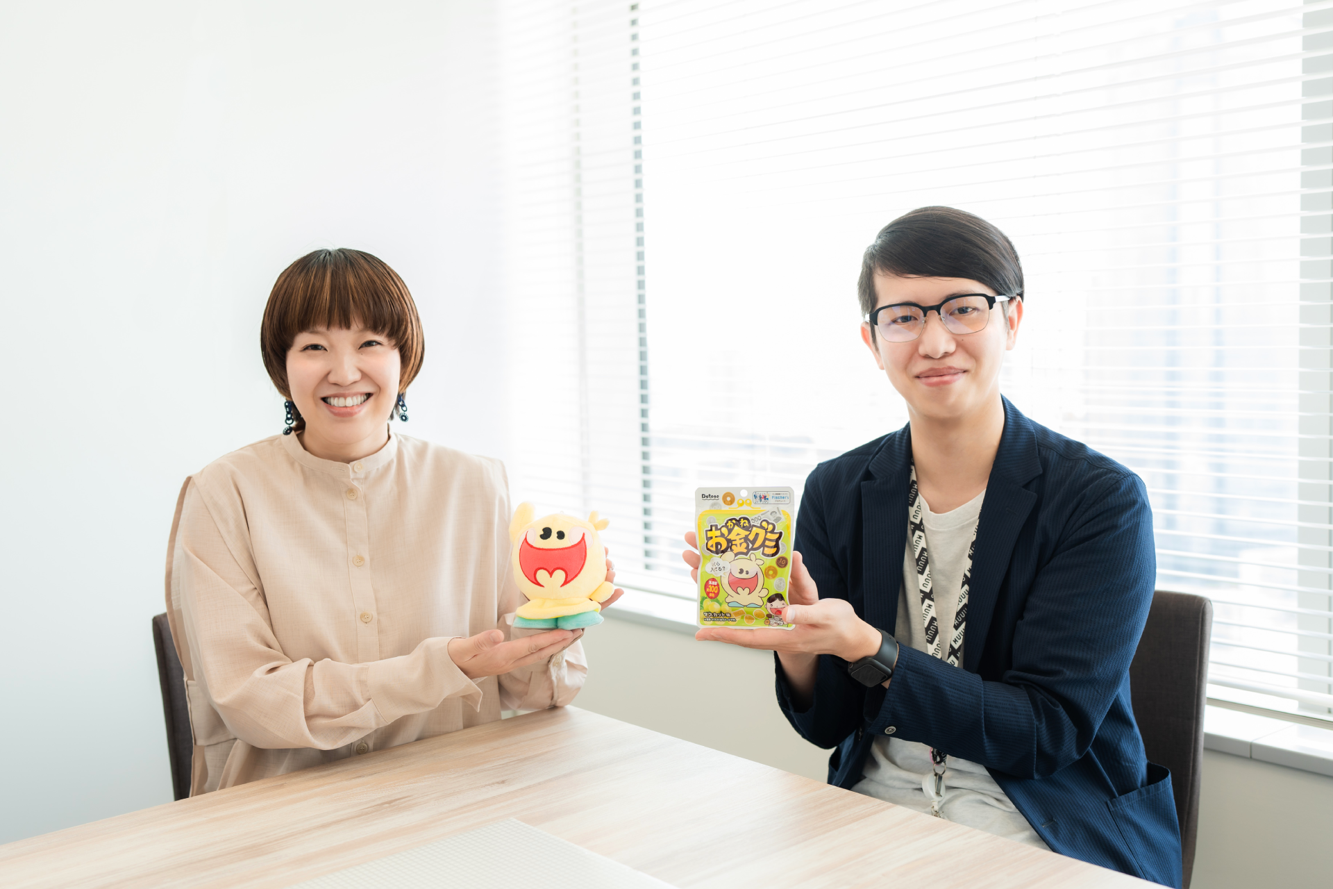 社員interview】デザインの力でファンに愛されるグッズ・ロゴを