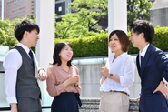 オフィス内問わずランチを食べにいったりするなど、男女分け隔てなく言いたいことが言い合える環境です。