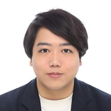上田 健介