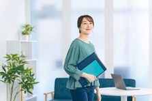 コツコツ取り組む医学塾のバックオフィスで、縁の下の力持ちに。